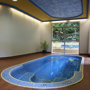 https://hotel-le-clos-champel.inbrittany.com