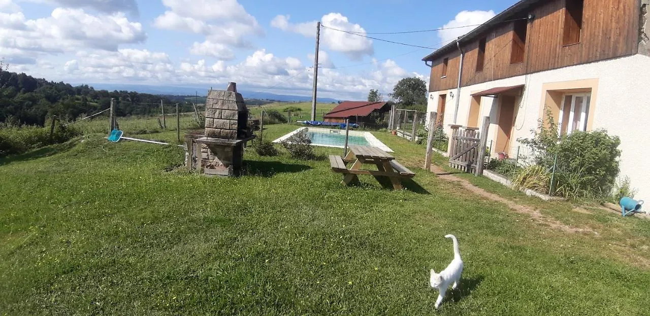 Bed and Breakfast La Ferme Du Bouton D'Or Vendranges Bed & Breakfast